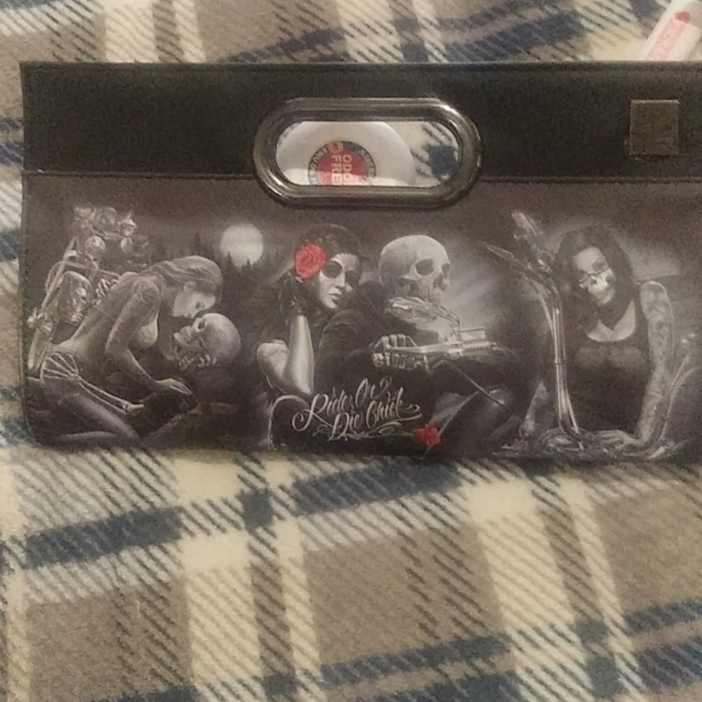 Clutch purse